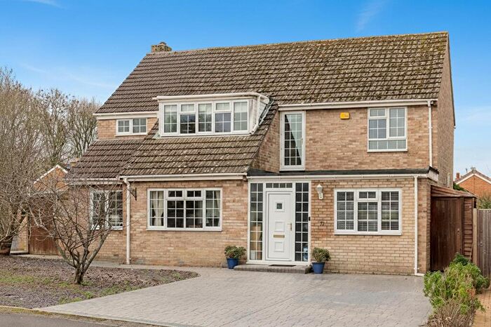 4 Bedroom Detached House For Sale In Benmead Road, Kidlington, OX5