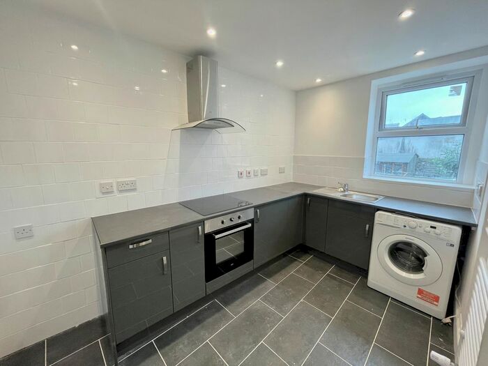 1 Bedroom Flat To Rent In Arcot Street, Penarth, CF64