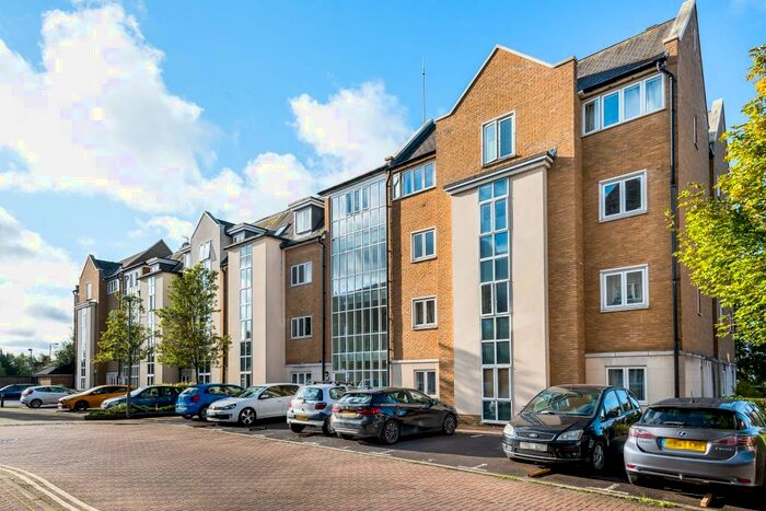 2 Bedroom Apartment To Rent In Reliance Way, Cowley, OX4