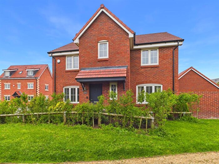 4 Bedroom Detached House For Sale In Aster Close, Twigworth, Gloucester, GL2