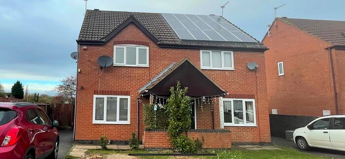 3 Bedroom House To Rent In Waver Close, Corby, NN18
