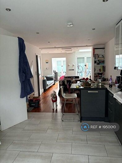 3 Bedroom Terraced House To Rent In Greenfield Road, London, N15