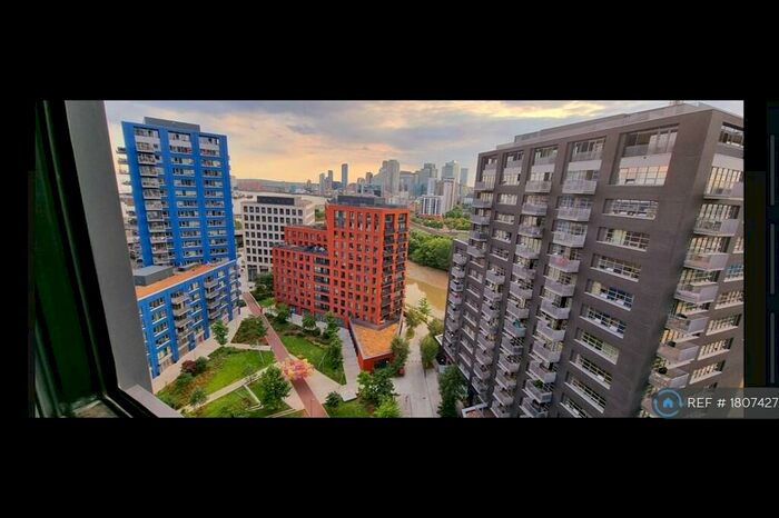 2 Bedroom Flat To Rent In London City Island, London, E14