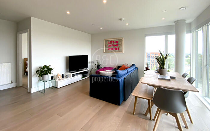 2 Bedroom Apartment To Rent In Kidbrooke Park Road, Kidbrooke Village, London, SE3