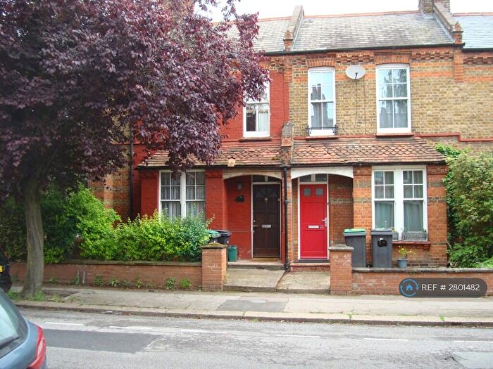3 Bedroom Terraced House To Rent In Morley Avenue, London, N22