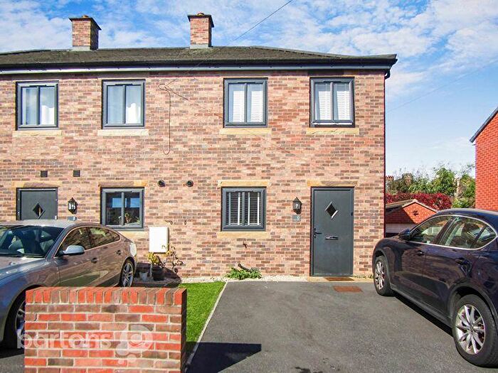 3 Bedroom Terraced House To Rent In Hoober Street, Rotherham, S63