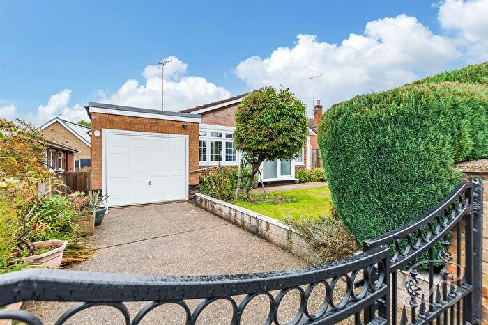 3 Bedroom Bungalow For Sale In Archers Drive, Bilsthorpe, Newark, NG22