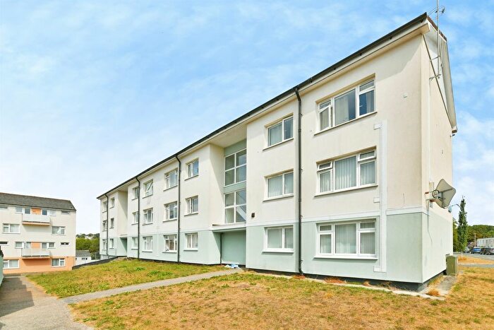 2 Bedroom Flat For Sale In Kenn Close, Plymouth, PL5