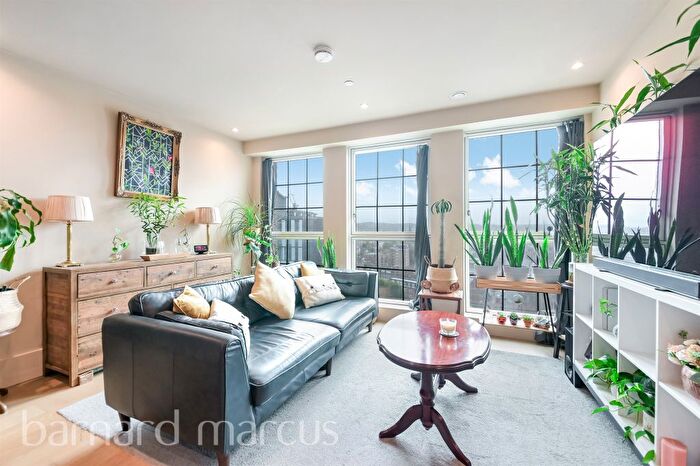 2 Bedroom Flat For Sale In High Street, Croydon, CR0