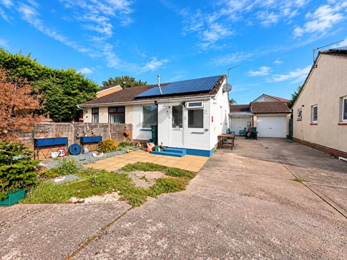 2 Bedroom Bungalow For Sale In Canterbury Close, Weston-super-Mare, Somerset, BS22