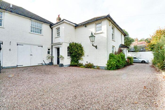 1 Bedroom Apartment To Rent In Heathfield Road, Keston, BR2