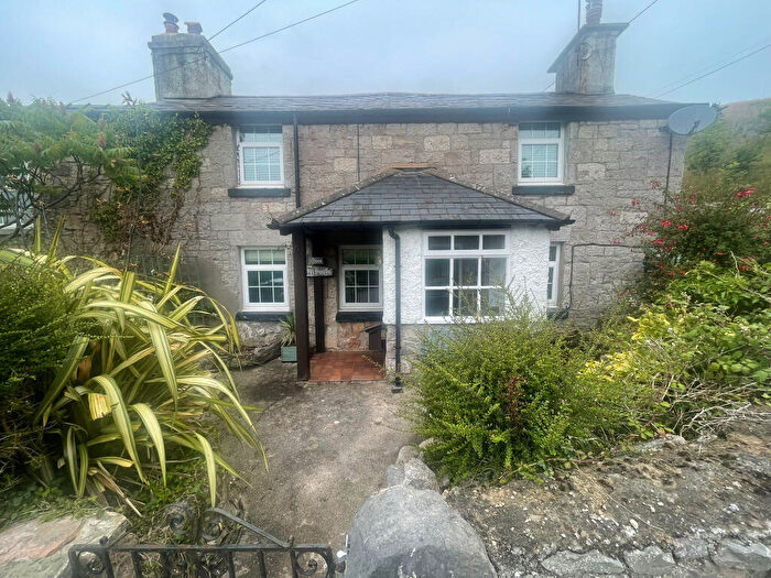 2 Bedroom House To Rent In Bron Hwylfa, LL29