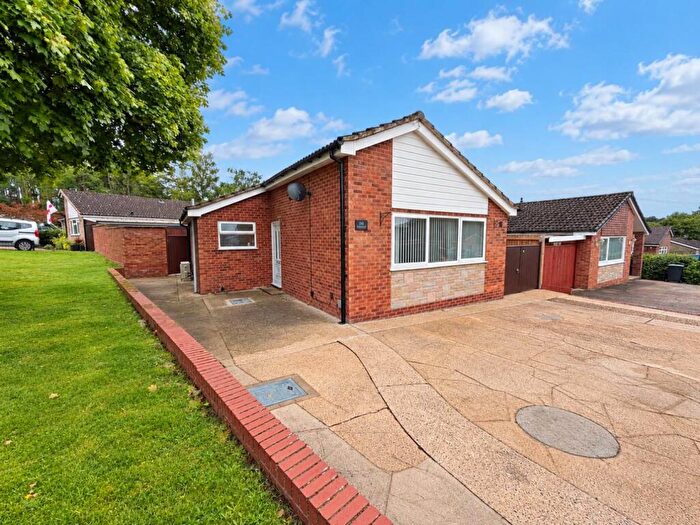 2 Bedroom Detached Bungalow For Sale In Nightingale Road, Brandon, IP27