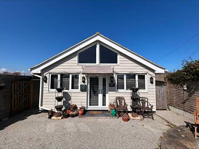 2 Bedroom Detached Bungalow For Sale In California Crescent, California, Great Yarmouth, NR29