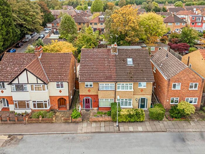 3 Bedroom Semi-Detached House For Sale In Wynchlands Crescent, St. Albans, Hertfordshire, AL4