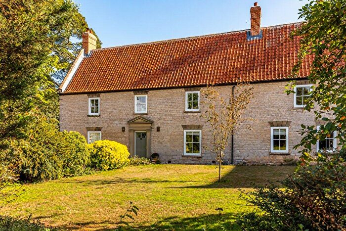 7 Bedroom Semi-Detached House For Sale In Sleaford Road, Navenby, Lincoln, LN5
