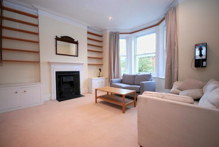 2 Bedroom Flat To Rent In Aigburth Mansions, Hackford Road, Oval, SW9