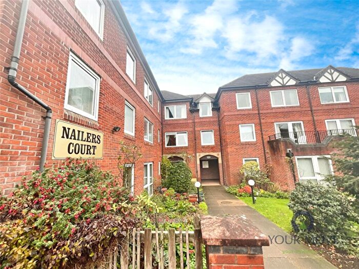 1 Bedroom Flat For Sale In Ednall Lane, Bromsgrove, Worcestershire, B60