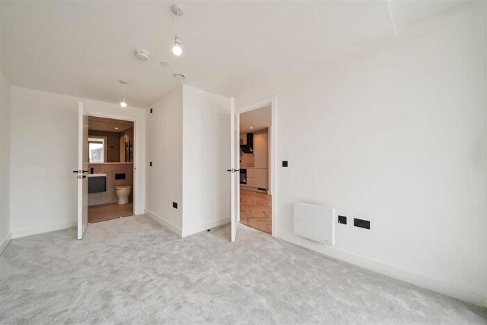 2 Bedroom Apartment To Rent In Mulberry House, Castleward Boulevard, Derby, DE1