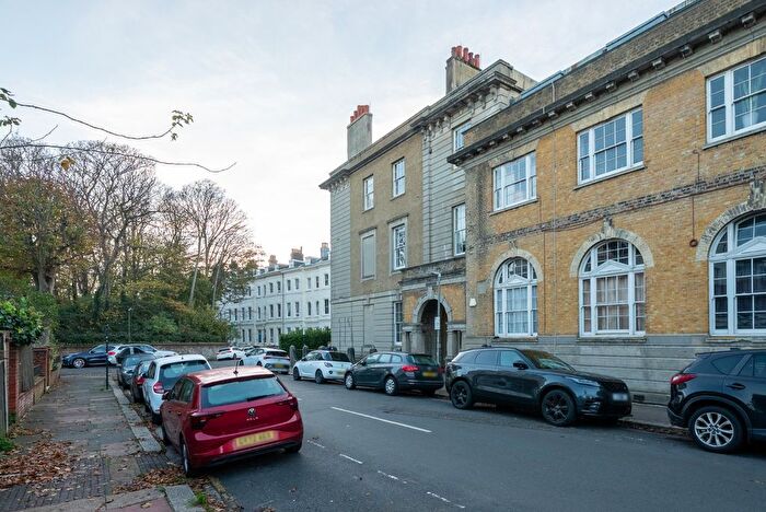 2 Bedroom Flat For Sale In Temple Heights, Windlesham Road, Brighton, BN1