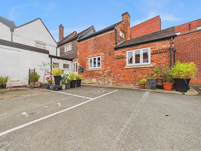 1 Bedroom Cottage For Sale In Lombard Street, Lichfield, WS13