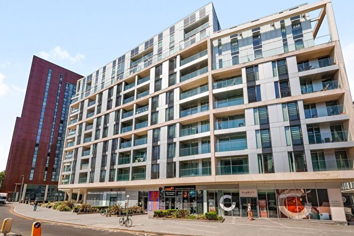 1 Bedroom Flat To Rent In Buckhold Road, London, SW18