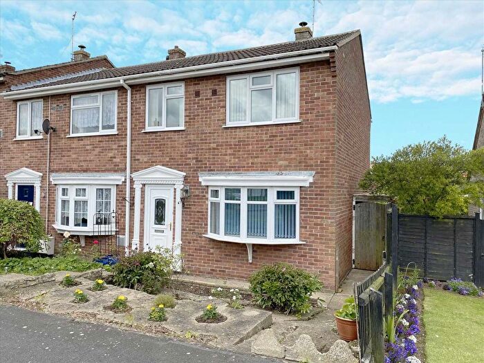 3 Bedroom End Of Terrace House For Sale In Edmunds Road, Cranwell Village, Sleaford, NG34