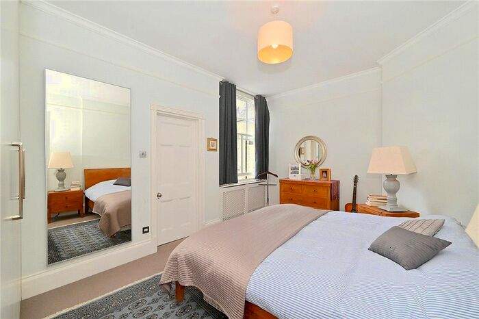 3 Bedroom Flat To Rent In York Street, London, W1H