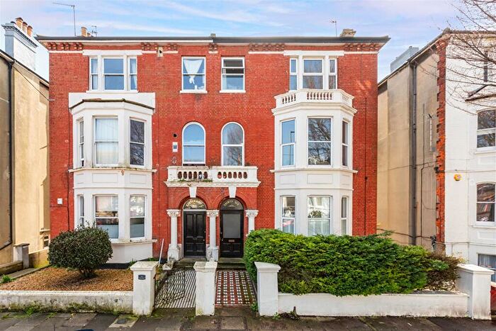 1 Bedroom Apartment For Sale In Clarendon Villas, Hove, BN3