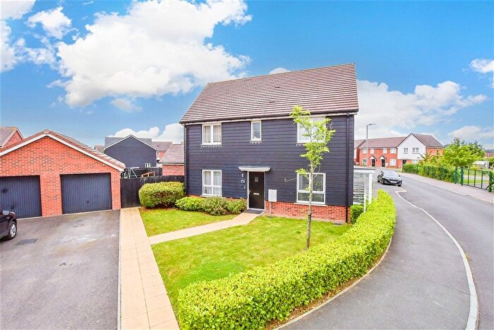 3 Bedroom Detached House For Sale In Gilbert Way, Sutton Valence, Kent, ME17