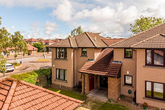 2 Bedroom Flat For Sale In Naughton Place, Dundee, DD2