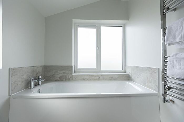 1 Bedroom Flat To Rent In London Road, Headington, OX3