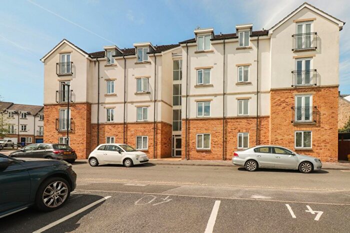 2 Bedroom Flat For Sale In Weston View, Crookes, Sheffield, S10