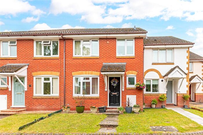 3 Bedroom Terraced House For Sale In Beechwood Close, Devizes, Wiltshire, SN10