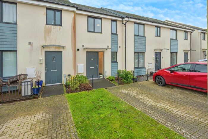 2 Bedroom Terraced House For Sale In Pennycross Close, Plymouth, Devon, PL2