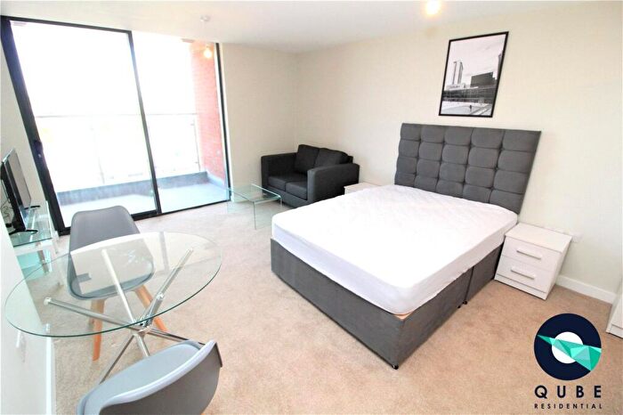 Flat To Rent In Adelphi Wharf B, Adelphi Street, Salford, Greater Manchester, M3