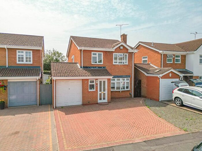 4 Bedroom Detached House For Sale In Holsworthy Close, Nuneaton, CV11
