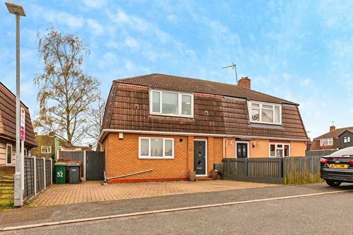 3 Bedroom Semi Detached House For Sale In Pepper Road, Calverton, Nottingham, NG14