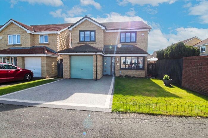 4 Bedroom Detached House For Sale In Chase Meadows, Blyth, NE24