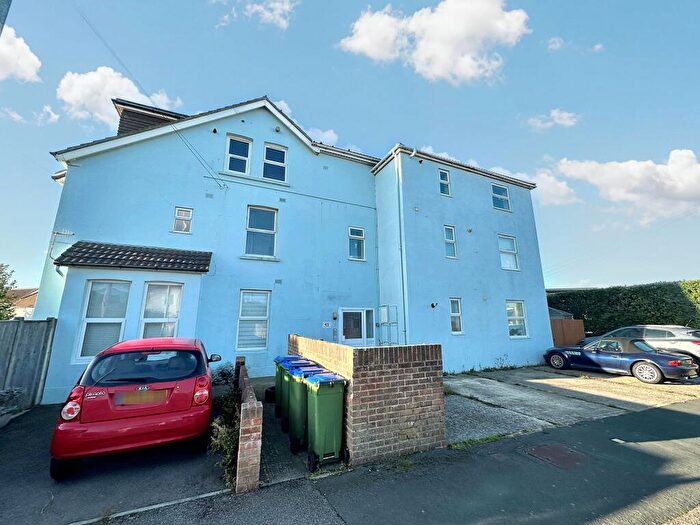 1 Bedroom Flat To Rent In Claremont Road, Seaford, BN25