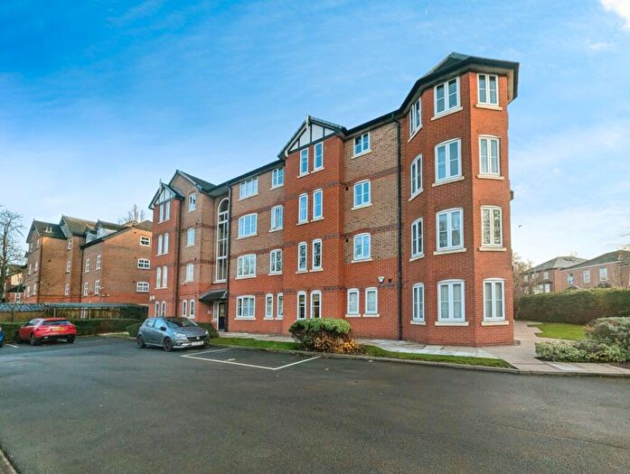 2 Bedroom Apartment To Rent In Wilmslow Road, Manchester, Greater Manchester, M20
