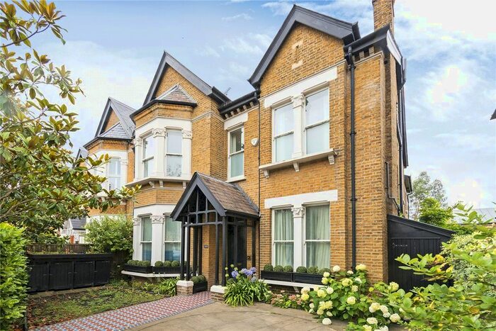 6 Bedroom Semi-Detached House To Rent In Upper Richmond Road West, East Sheen, London, SW14