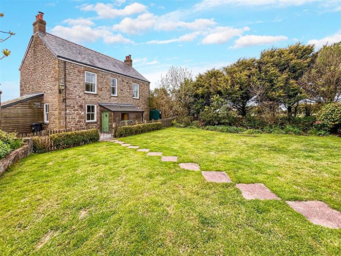 4 Bedroom Detached House For Sale In Retanna, Penryn, TR10