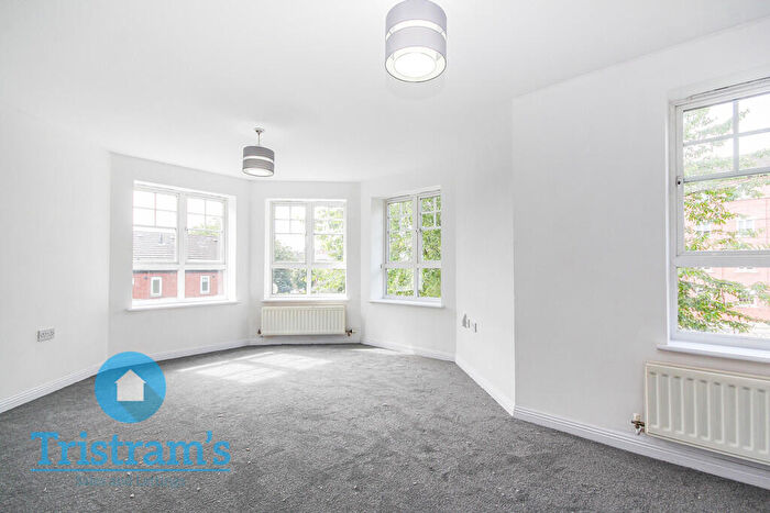 2 Bedroom Apartment To Rent In Seymour Court, Nottingham, NG7