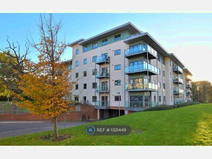 1 Bedroom Flat To Rent In Adlington House, Brentwood CM14