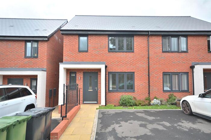 3 Bedroom House To Rent In Crabtree Hill Drive, Derby, DE22