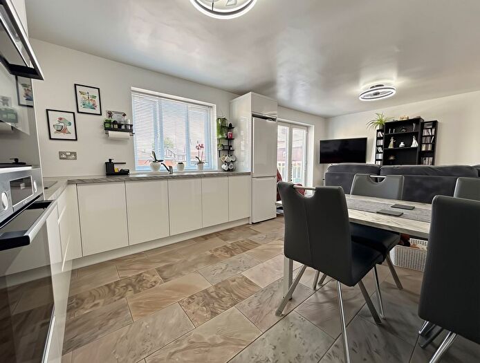 2 Bedroom Property For Sale In Burscough, The Quays, L40