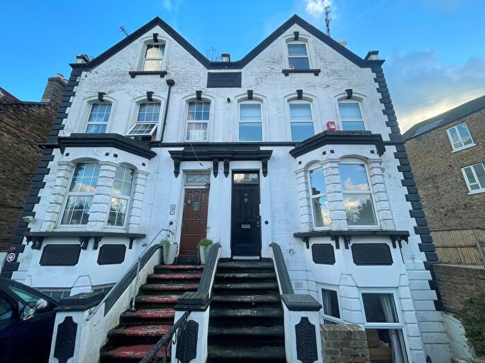 1 Bedroom Flat To Rent In Vale Road, Ramsgate, CT11
