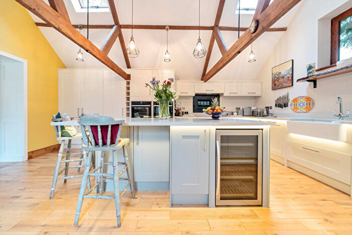 1 Bedroom Maisonette To Rent In Kerves Lane, Horsham, RH13