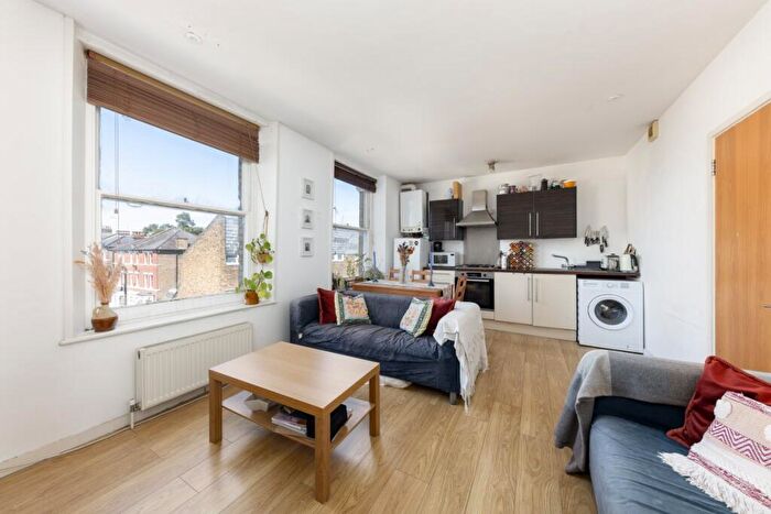 2 Bedroom Apartment To Rent In Paulet Road, SE5